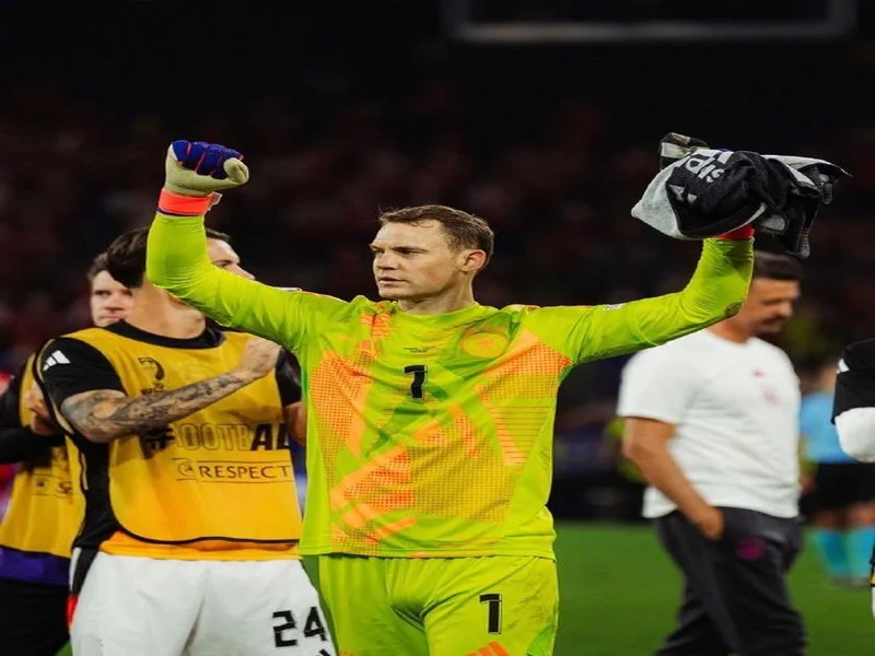 图片报:诺伊尔已完全康复,他为欧冠出战皇马做好了准备